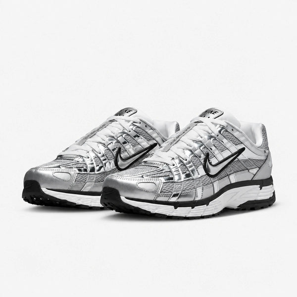 NIKE P6000 Plateado