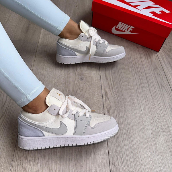 JORDAN RETRO 1 LOW Paris