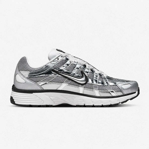 NIKE P6000 Plateado